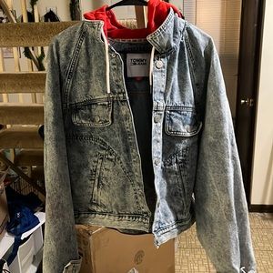 Tommy Hilfiger Women’s Denim Crop Top Jacket With Hood!